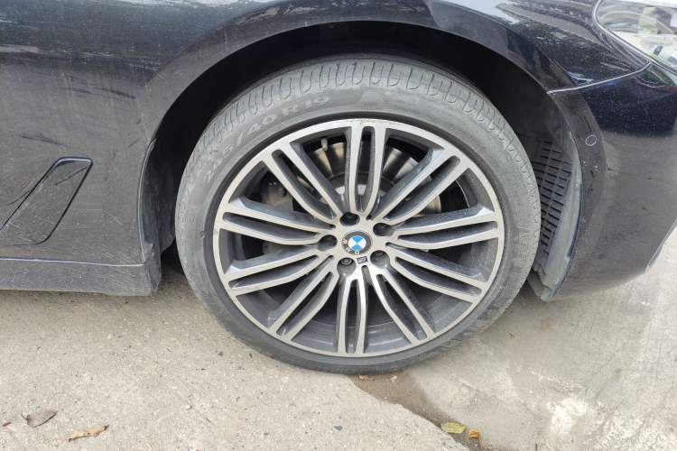 Used BMW 5 Series 2018 Restyled 530Li Leading Edition M Sport Package