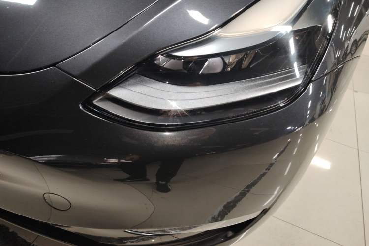 Used Tesla Model Y 2024 Long-Range All-Wheel-Drive Version
