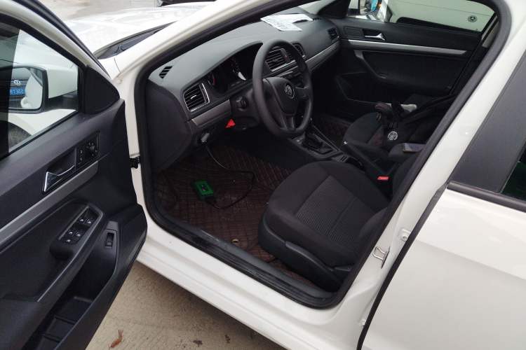 Used Volkswagen Lavida 2018 Classic 1.5L Automatic Fashion Edition China VI Standard
