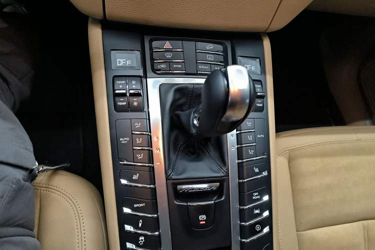 Used Porsche Macan 2017 Macan 2.0T
