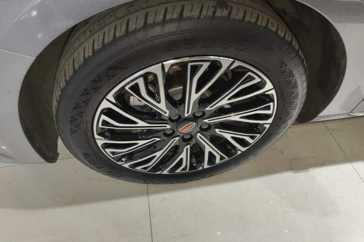 Used Hongqi H5 2024 2.0T Automatic Smart Connect Flagship Edition