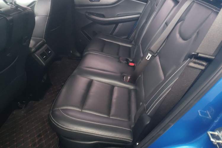 Used Dongfeng Fengon S560 2018 1.8L Manual Comfort 5-Seater China V Standard
