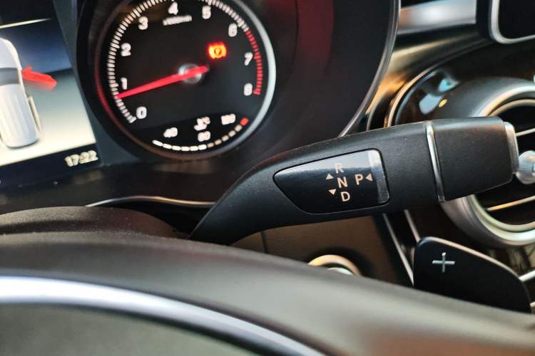 Used Mercedes-Benz GLC 2019 GLC 260 L 4MATIC Dynamic Model