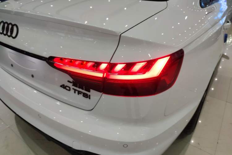 Used Audi A4L 2024 40 TFSI Luxury Dynamic Edition (Starry Night Version)
