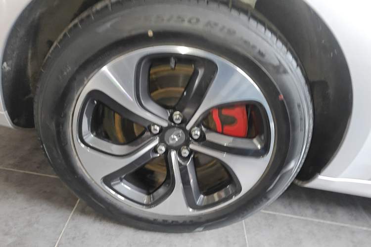 Used Hima AITO M5 2022 Range-Extended Rear-Drive Standard Version
