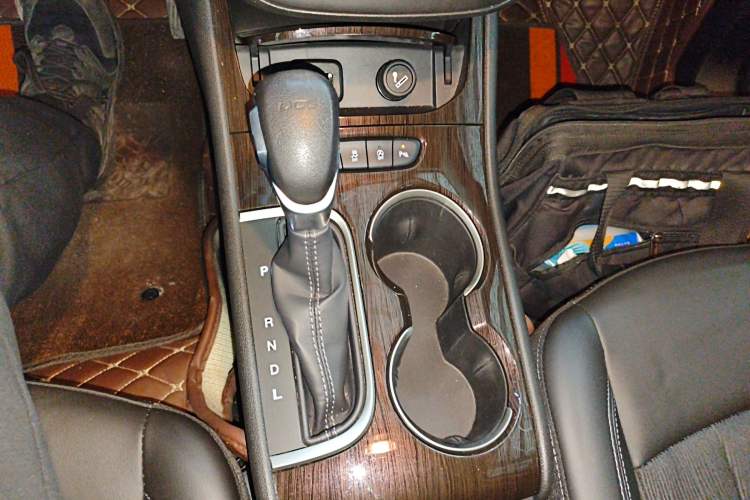 Used Buick Verano 2019 Sedan 20T Dual-Clutch Leading Model
