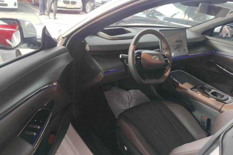 Used  A07 2025 Range-Extended "True Fragrant" Edition 230 Flagship Model
