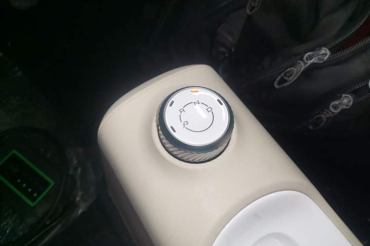 Used Wuling Hongguang MINIEV 2024 3rd Generation 215km Advanced Version
