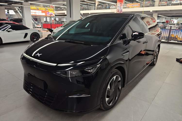 Used XPeng X9 2024 702 Ultra-Long Range Pro
