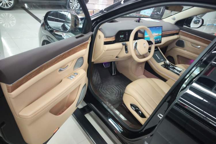 Used Hima AITO M7 2024 1.5T Intelligent Driving 4WD Pro Edition 5 Seats