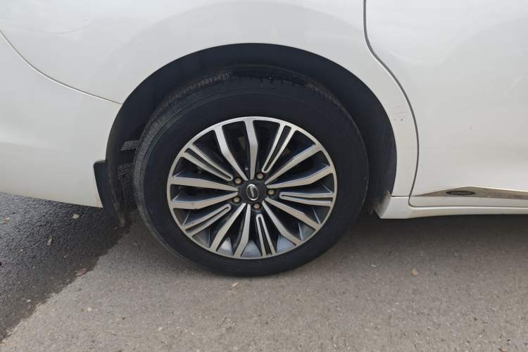 Used GAC Trumpchi M6 2019 270T DCT Prestige Edition (6-Seater) China VI