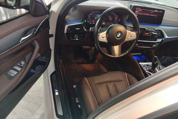 Used BMW 5 Series 2023 530Li Leading Model M Sport Package