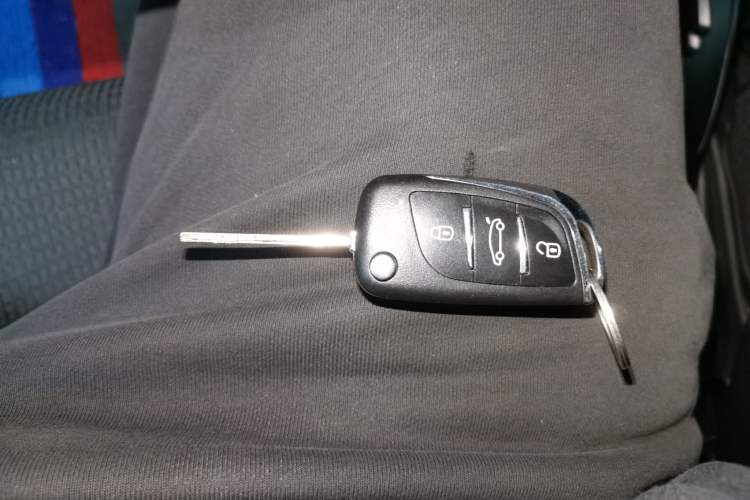 Used Toyota YARiS L 2021 X-Trail 1.5L CVT Leading Edition
