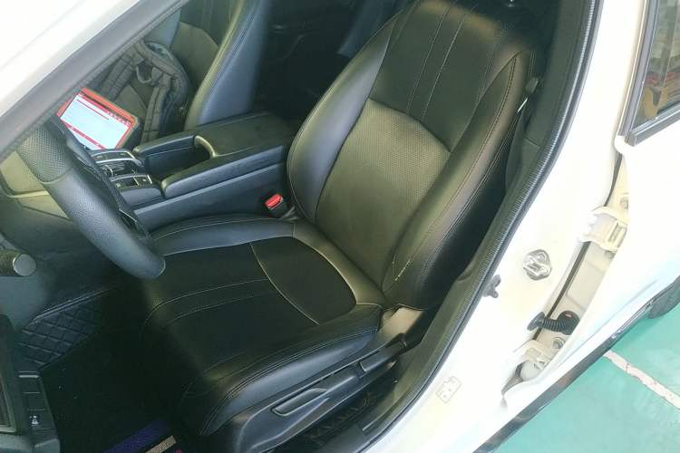 Used Honda Civic 2021 HATCHBACK 220TURBO CVT New Trendsetter
