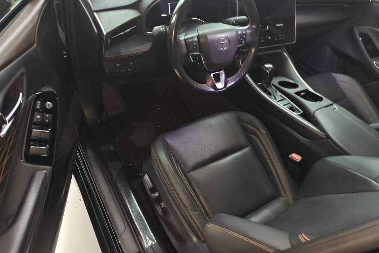 Used Toyota Avalon 2024 2.0L Premium Edition