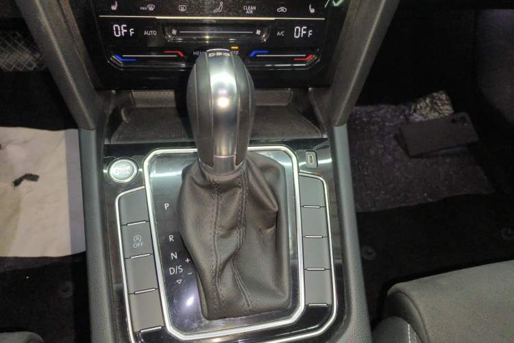 Used Volkswagen Magotan 2020 330TSI DSG Leading Model
