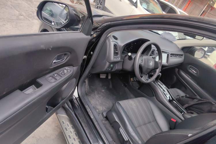 Used Honda Vezel 2015 1.8L CVT 2WD Elite Model