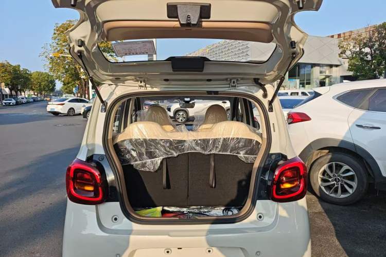 Used Wuling Hongguang MINIEV 2025 Four-Door Version Advanced Edition
