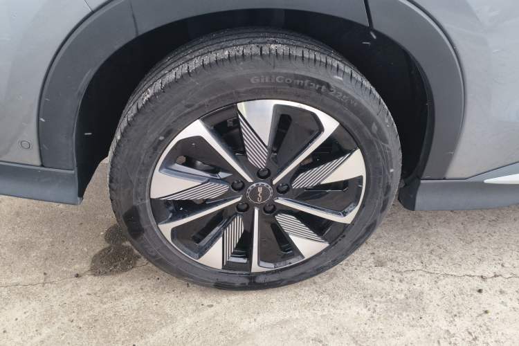 Used BYD Song PLUS New Energy 2025 EV Intelligent Driving Version 520km Premium Model
