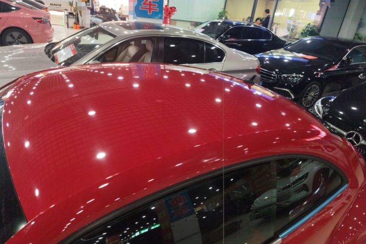 Used Volkswagen Beetle 2015 180TSI model
