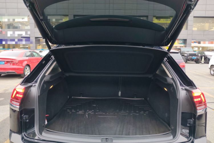 Used Volkswagen Teramont X 2019 330TSI Two-Wheel-Drive Prestige Luxury Edition
