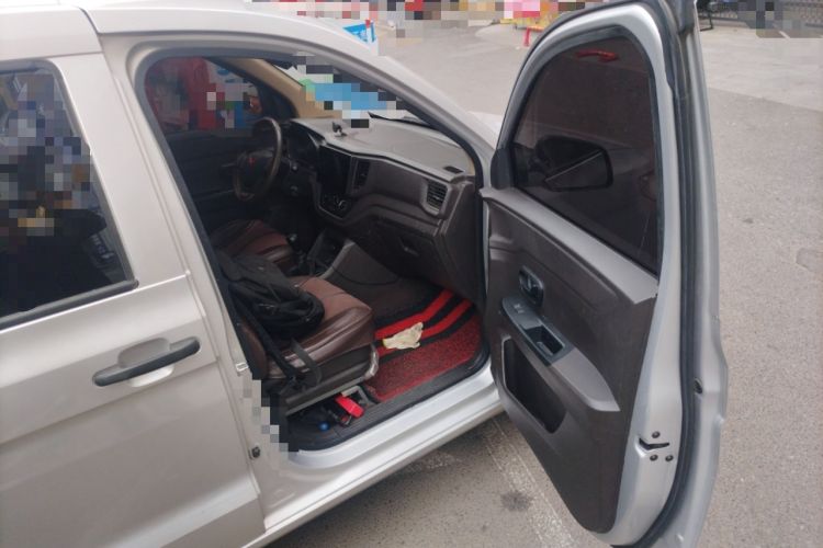 Used Wuling Hongguang V 2022 1.5L Jingqu Version Hydraulic Power Steering LAR