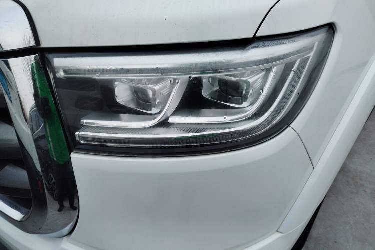 Used Great Wall Poer 2021 2.0T Global Version Automatic Diesel 4x4 Comfort Trim Standard Box GW4D20M