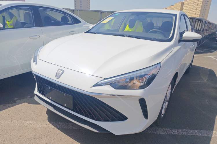 Used Roewe i5 2023 1.5L Manual Comfort Edition
