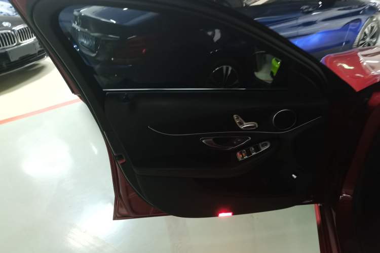 Used Mercedes-Benz C-Class 2017 C 200 station wagon
