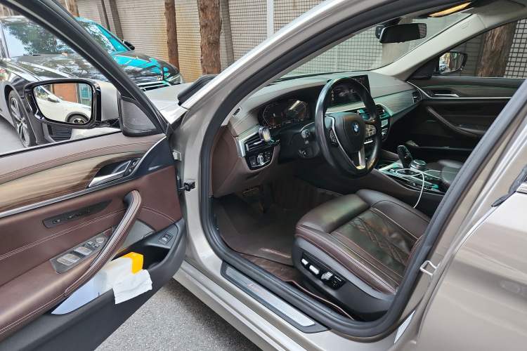 Used BMW 5 Series 2020 530Li Luxury Edition Premium Package
