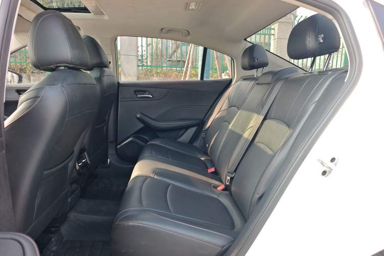 Used Roewe i5 2023 1.5L CVT Luxury Edition
