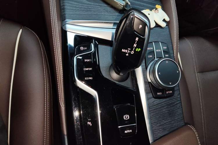 Used BMW 5 Series 2022 Second Facelift 530Li Leading Edition M Sport Package