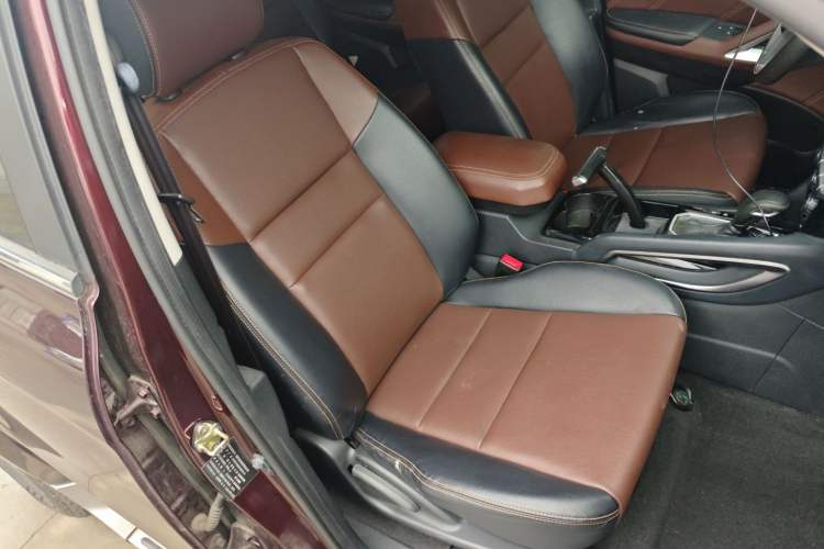 Used JMC Yusheng S350 2016 2.0T Automatic All-Wheel Drive Gasoline Luxury Edition 5 Seats