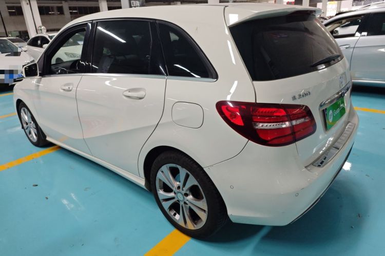 Used Mercedes-Benz B-Class 2015 B 200 Fashion Model
