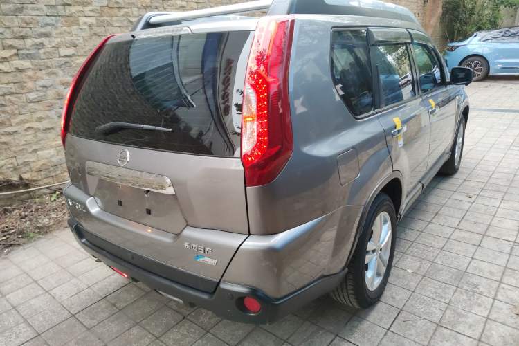 Used Nissan X-Trail 2012 2.5L CVT Luxury Edition 4WD
