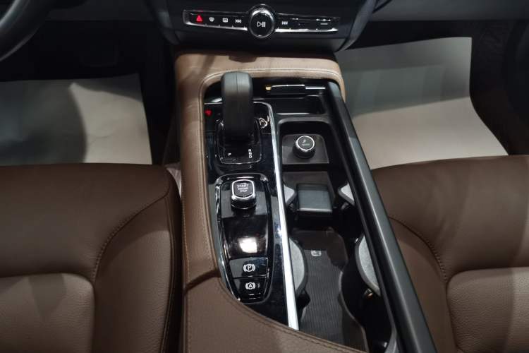 Used Volvo S90 2022 B5 Zhiyi Luxury Edition
