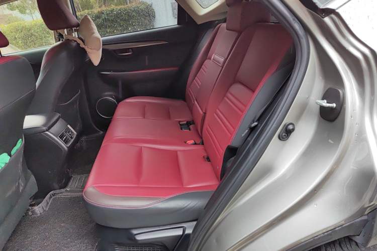 Used Lexus NX 2018 300h Front-Wheel-Drive FENGSHANG Version China V Emission Standard