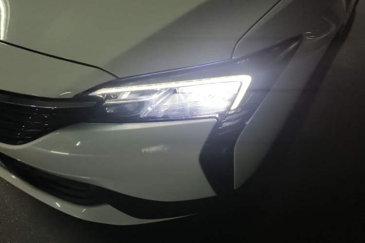 Used Buick Velite 6 2020 Plug-in Hybrid Connected Smart Edition
