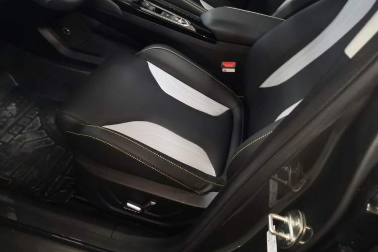 Used Geely Auto Coolray 2022 Bin Yue COOL 1.5TD DCT Ignite Edition