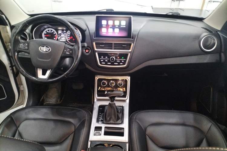 Used Bestune X40 2019 1.6L Automatic Luxury Edition China VI
