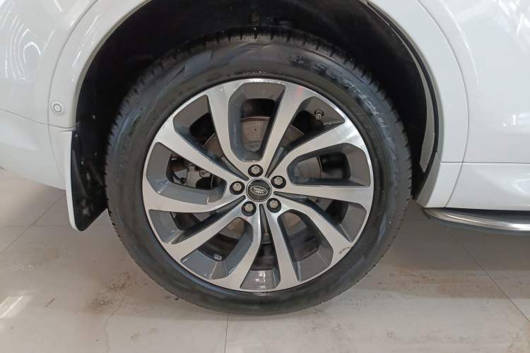 Used Land Rover Discovery Sport 2020 249 PS R-Dynamic Performance Tech Edition 7 Seats
