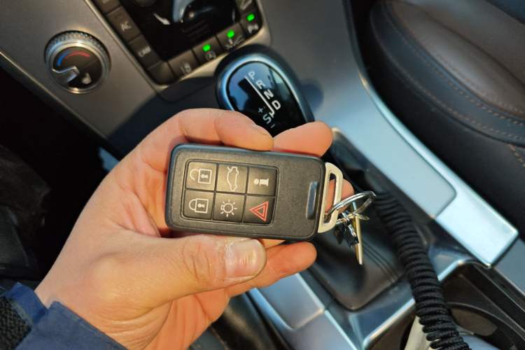 Used Volvo XC60 2017 T5 AWD Smart Range Edition