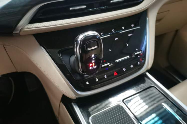 Used Buick GL8 2023 ES Lu Zun Deluxe Model
