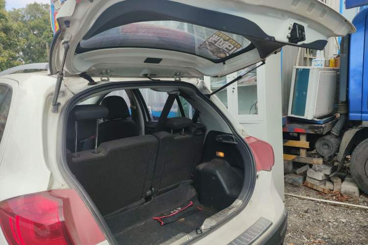 Used Haval H1 2017 Blue Label 1.5L AMT Luxury Model
