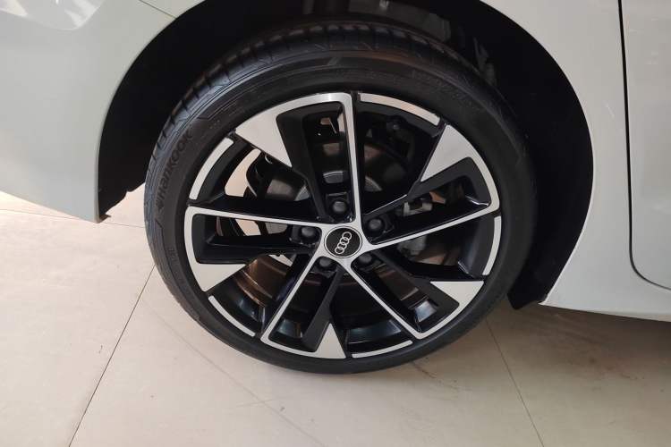 Used Audi A3 2023 Restyled A3L Limousine 35 TFSI Luxury Prestige Edition
