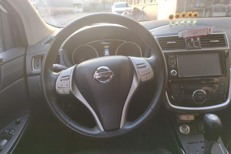 Used Nissan Tiida 2016 1.6L CVT ZhiZun Edition
