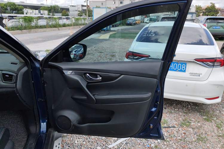 Used Nissan X-Trail 2017 2.0L CVT Comfort Edition 2WD
