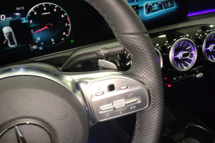 Used Mercedes-Benz A-Class 2020 Restyled A 200 L Sport Sedan Fashion Version
