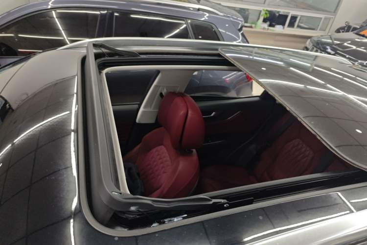 Used Hongqi HS5 2023 2.0T Qixiang Pro Edition
