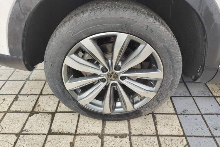 Used Roewe RX5 MAX 2019 300TGI Automatic Smart Cabin Luxury Edition
